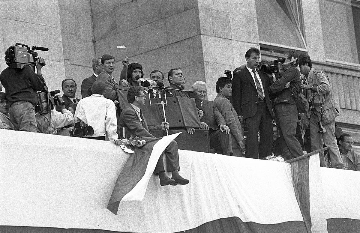 Августовский путч. Путч 1991. Путч 1991 Альфа. Августовский путч фотограф. Августовский путч Альфа.